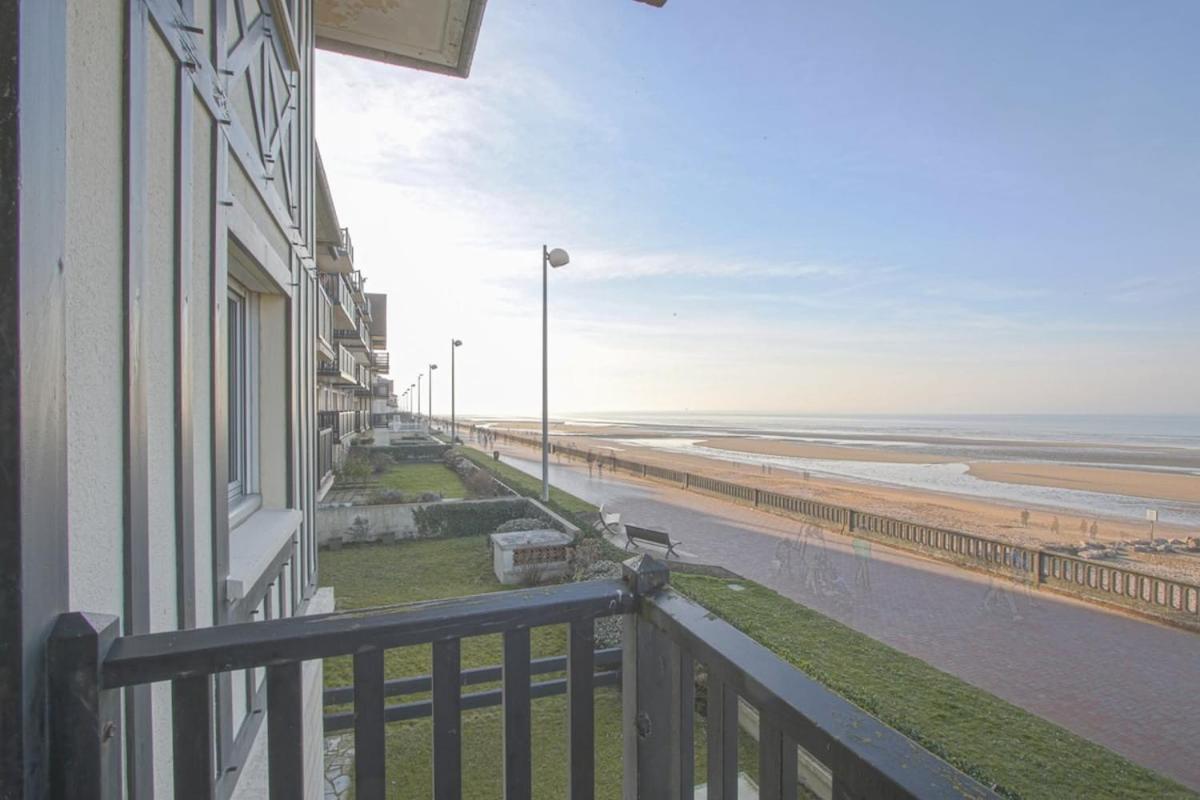 Apartment Face A La Cabourg